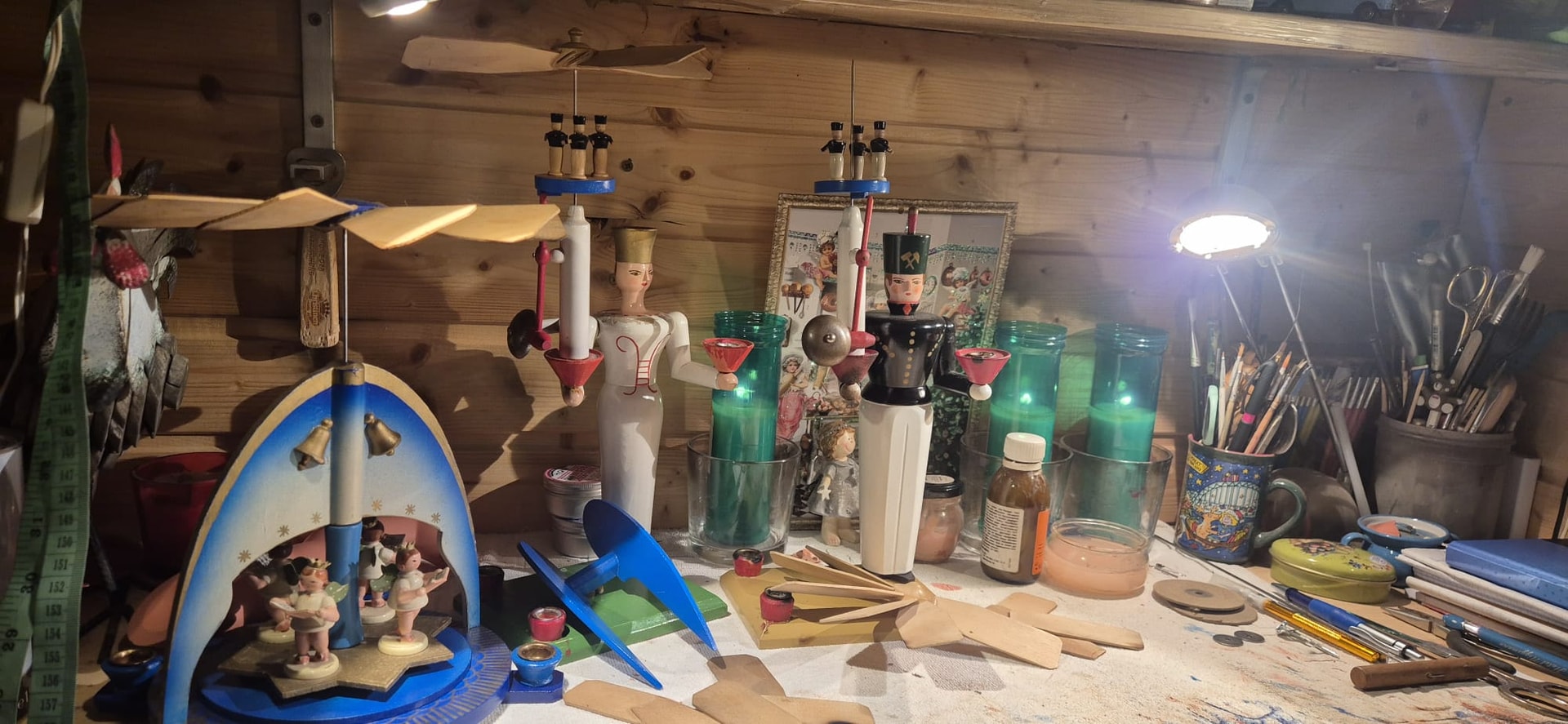 Erzgebirge-Volkskunst und Werkstatt der Puppendoktorin
